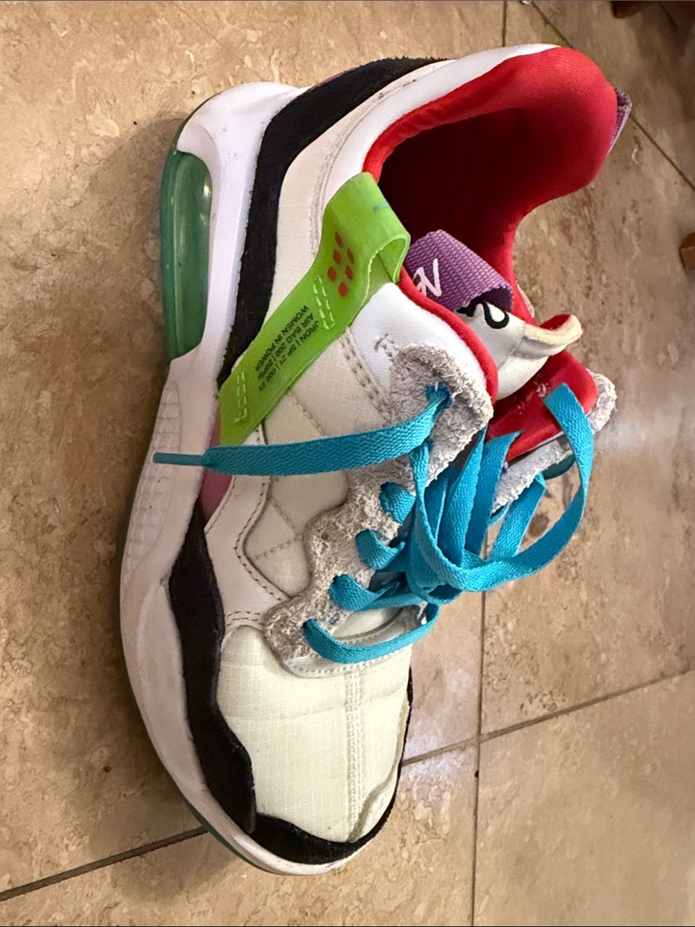 Nike Air Jordan Wmns Jordan MA2 size 8